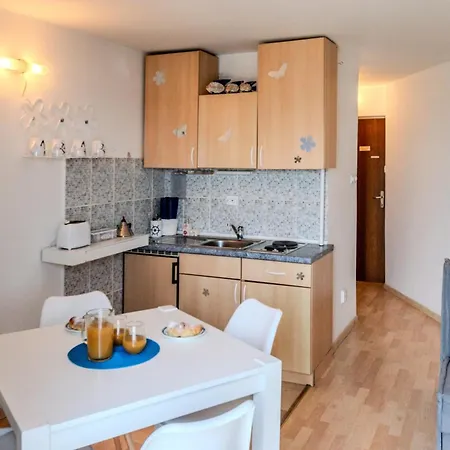 Seaside Apartments Bol Room photo
