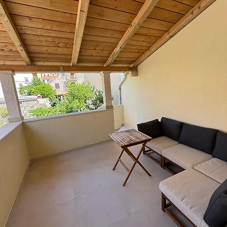 Seaside Apartments Bol Room photo