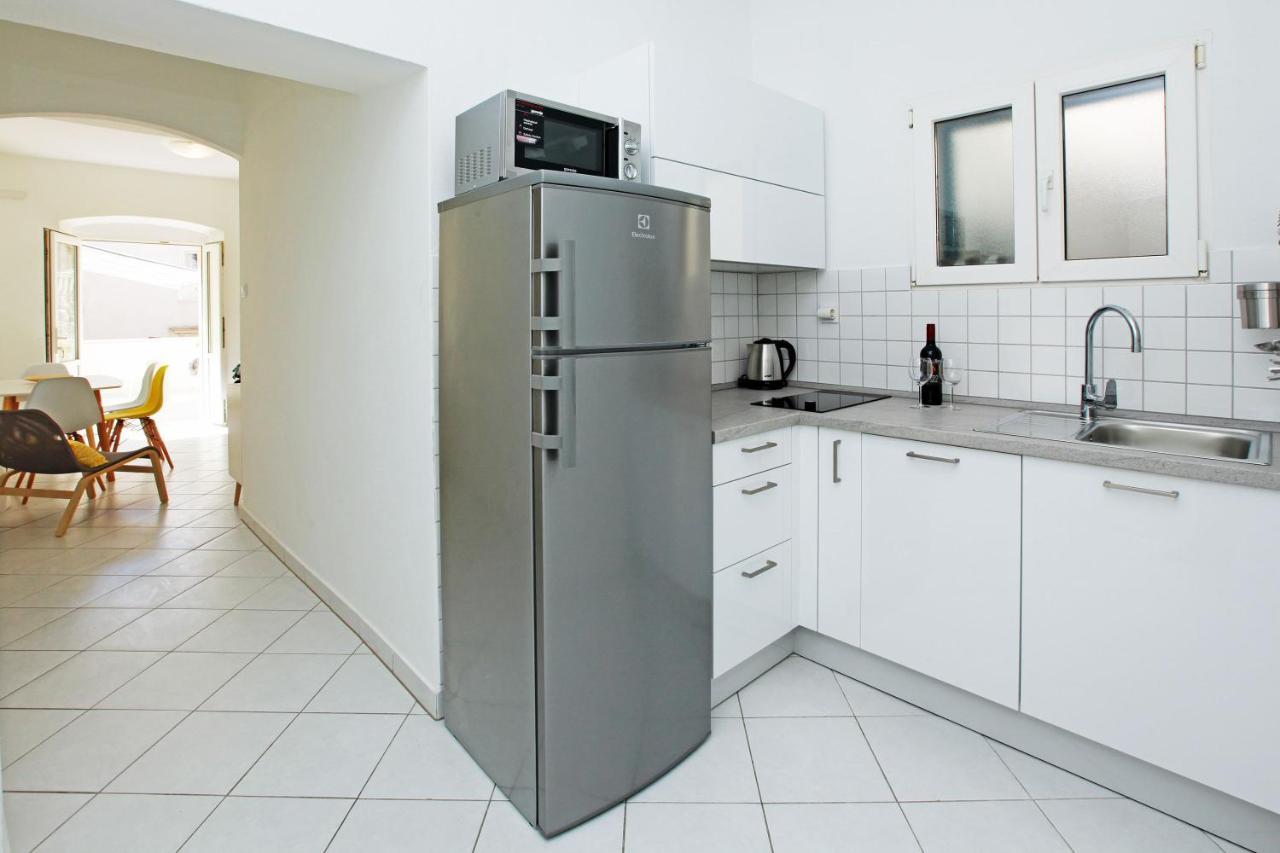 Seaside Apartment Bol