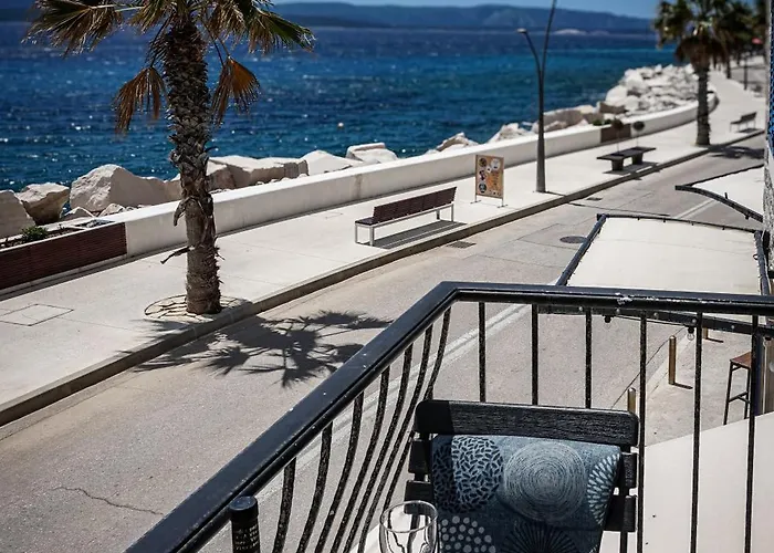 Seaside Apartments Bol